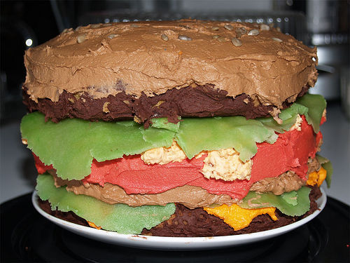 Hamburger Cake (via flickr)